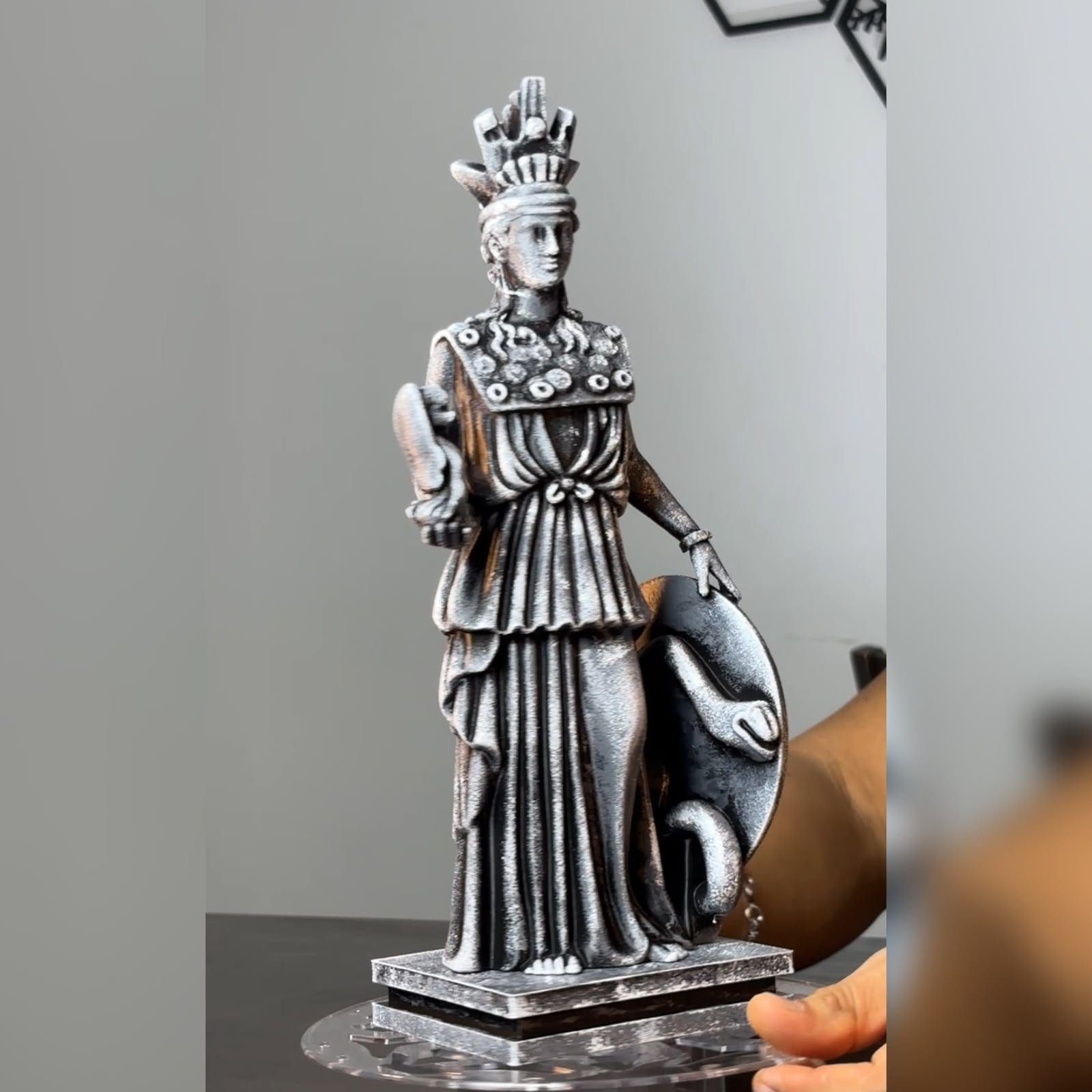 Escultura de la Diosa Atena · Saint Seiya